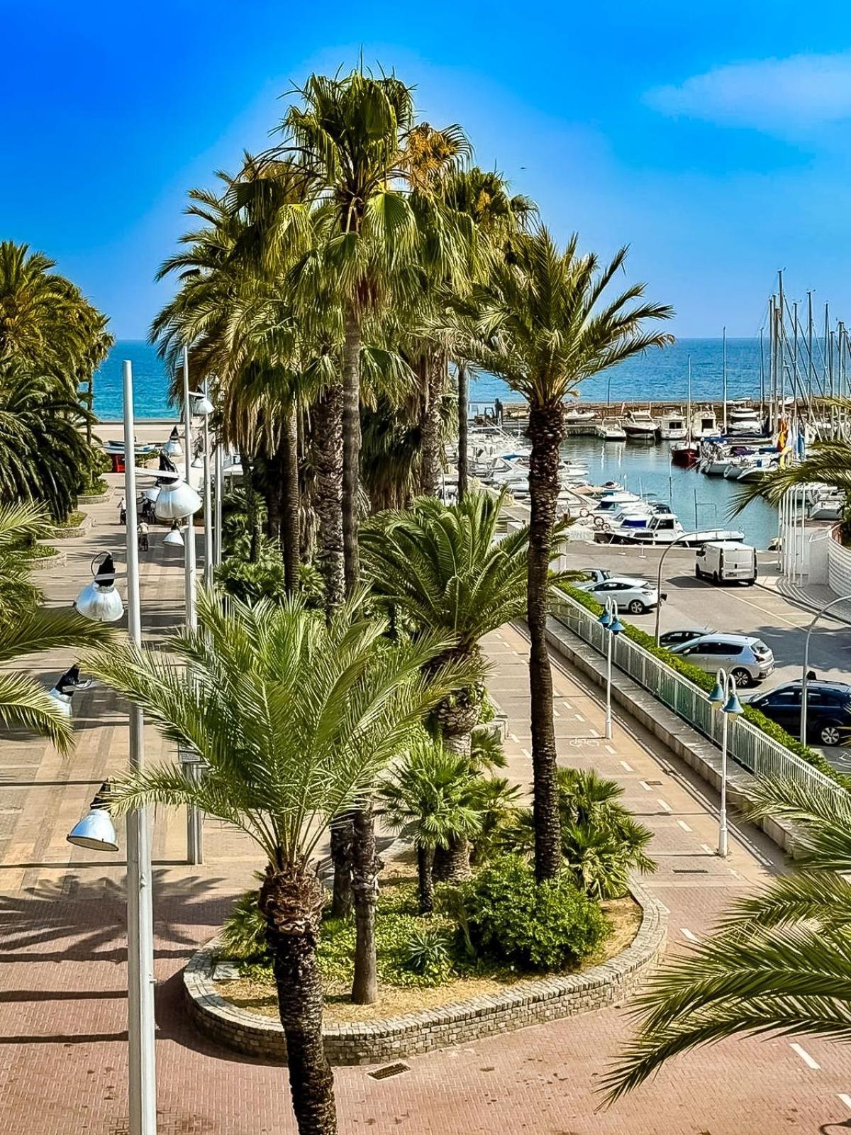 Apartbeach Atico Y Vistas Club Nautico Appartement