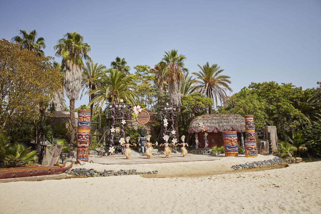 Hotel Portaventura Caribe: Unlimited Park Access & Ferrari Land Entry