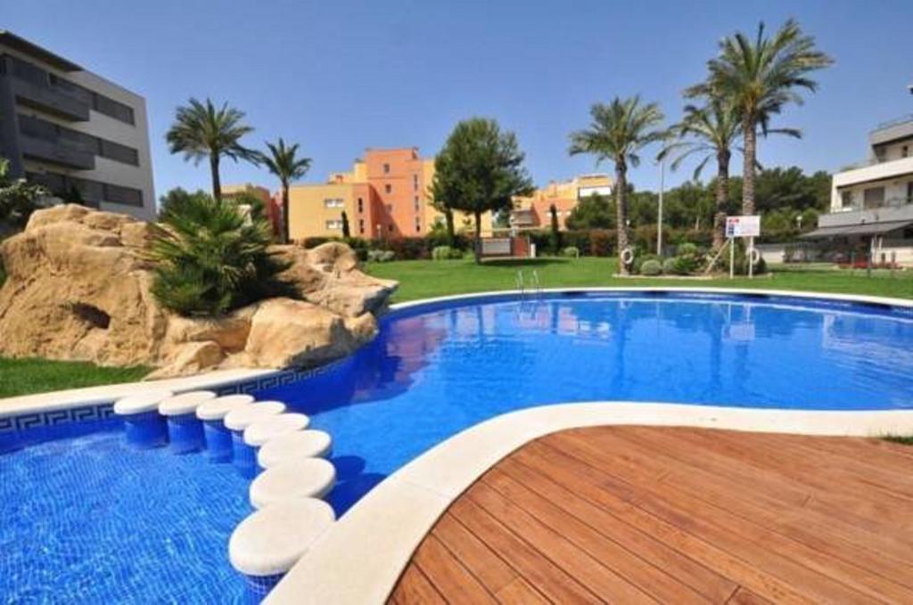 J Tramuntana Planet Costa Dorada Apartamento *