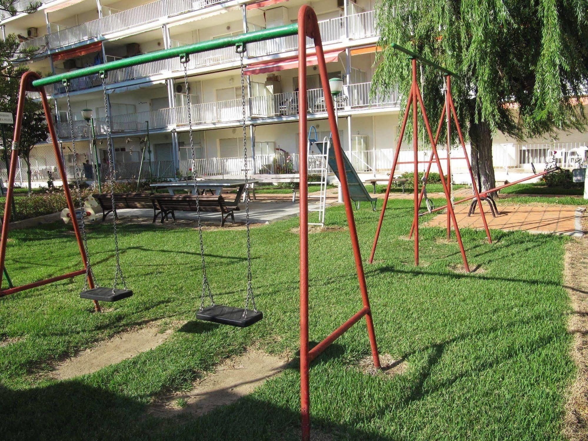 Hesperia Apartment *