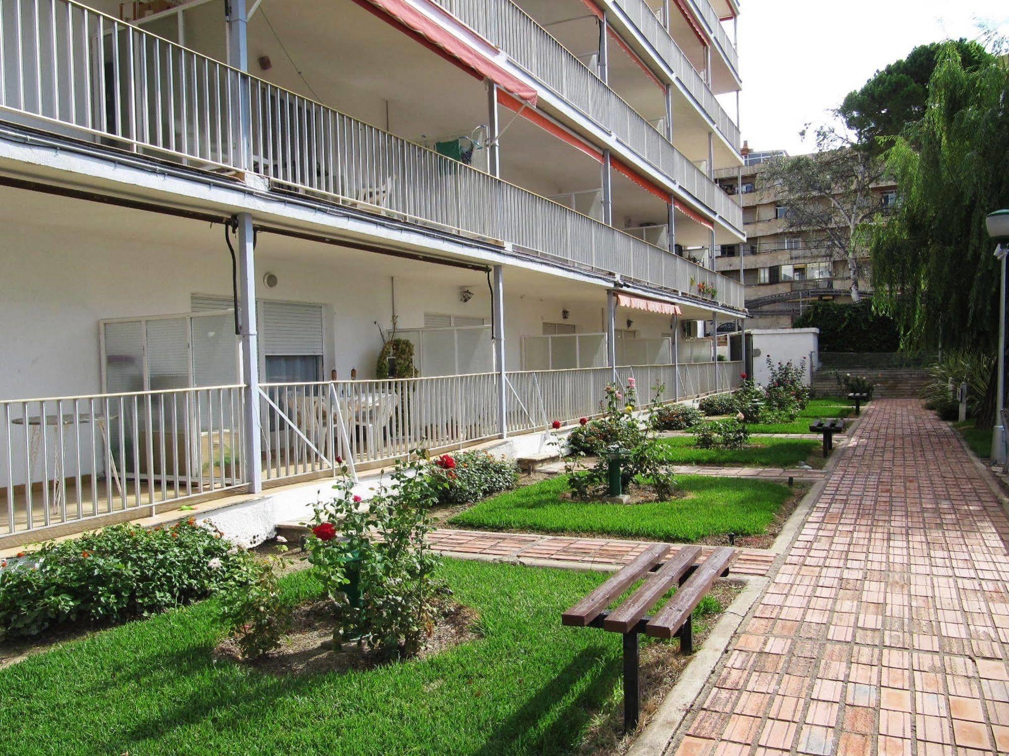 Hesperia Apartment