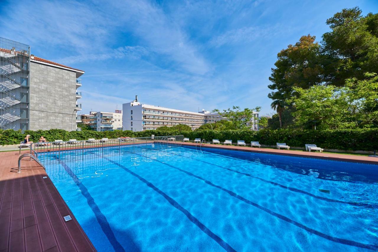 Inter Apartment *