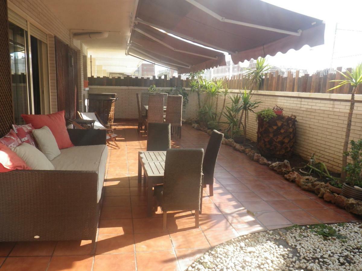 Appt Terrasse, Piscine, Locamar Appt Cristina *